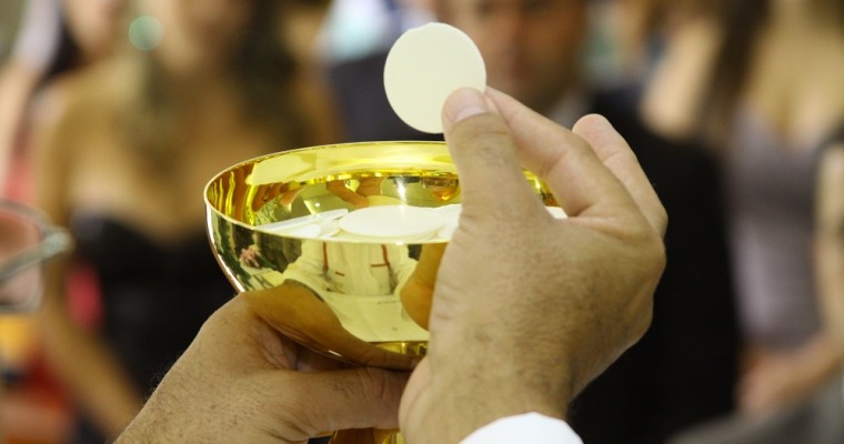 10 questions and answers about hosts and communion