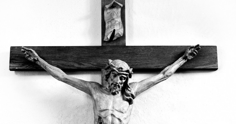 10 crucifixes for your home: check them out on the Holyart catalog
