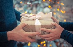 5 gift ideas for Christmas: for him and her
