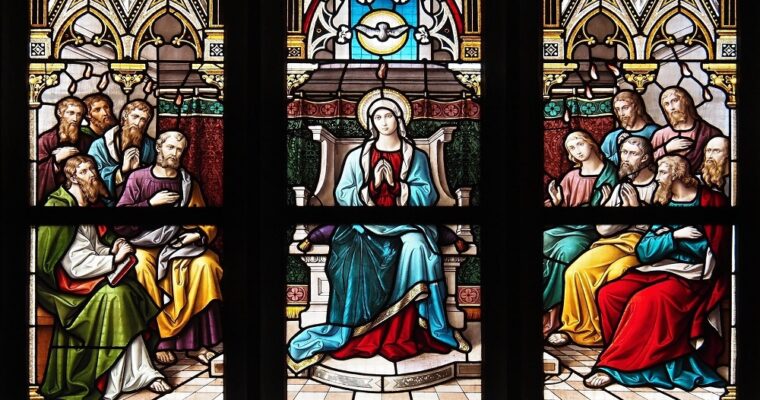 On the occasion of Pentecost, pray Mary that unties the knots