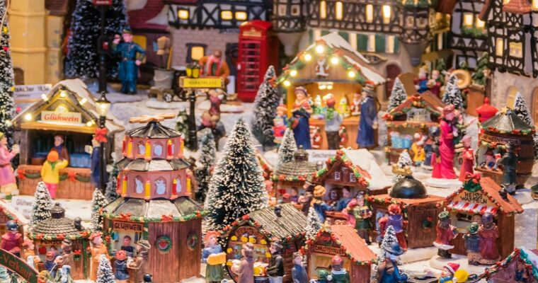 Miniature Christmas villages: let the magic of Christmas into your house