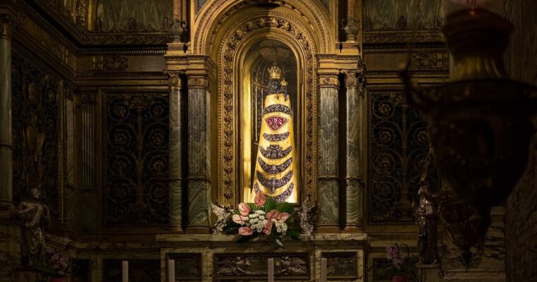 Our Lady of Loreto: the history and myth of the House that arrived in Loreto from Palestine