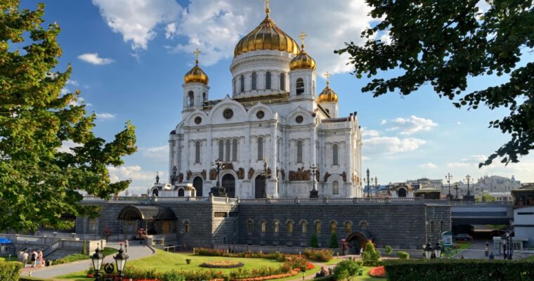 What is the Difference Between Orthodox and Catholic