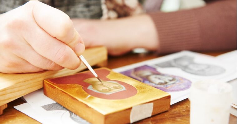 Egg tempera: this is how sacred icons are painted