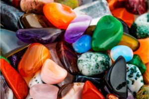 Natural hardstones: list by name and meaning