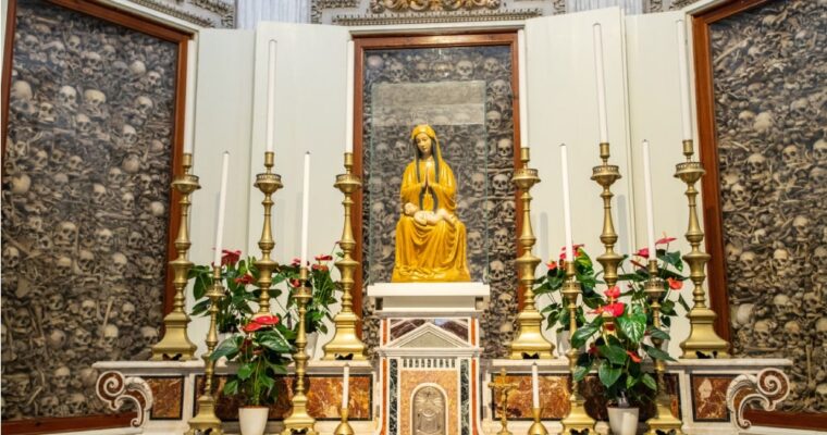 The Martyrs of Otranto: The Sacrifice of the 813 Inhabitants in the Name of Faith